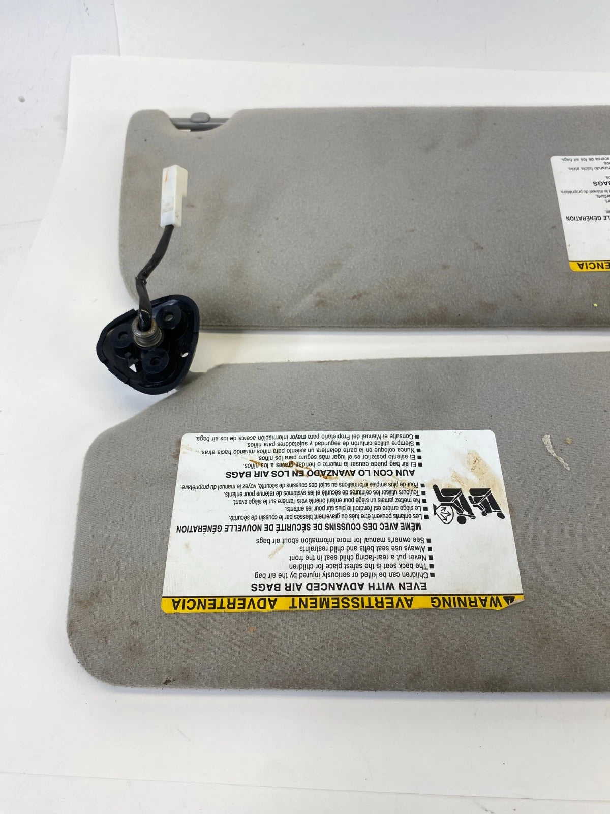 2005-2010 TOYOTA SIENNA LEFT & RIGHT SUNVISOR SUN VISOR SHADE PAIR SET OEM