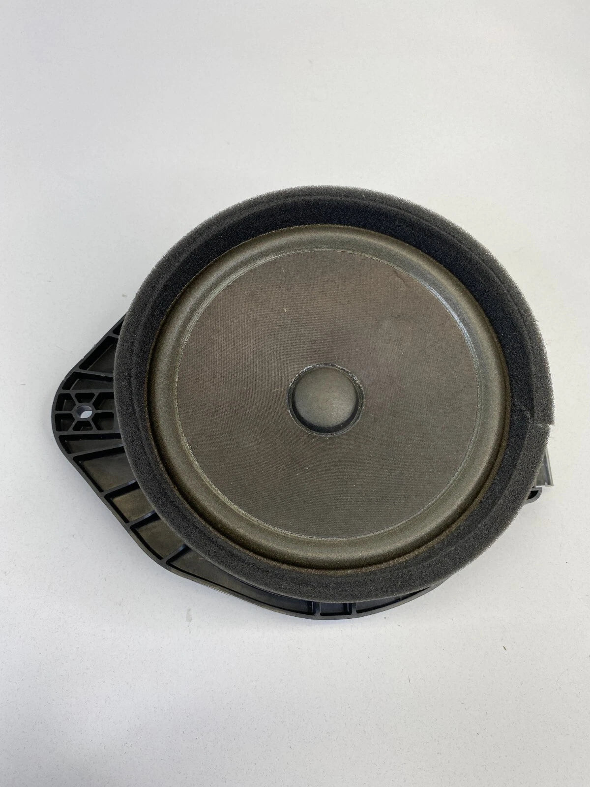 2013-2015 CHEVROLET MALIBU FRONT RIGHT PASSENGER DOOR SPEAKER AUDIO OEM