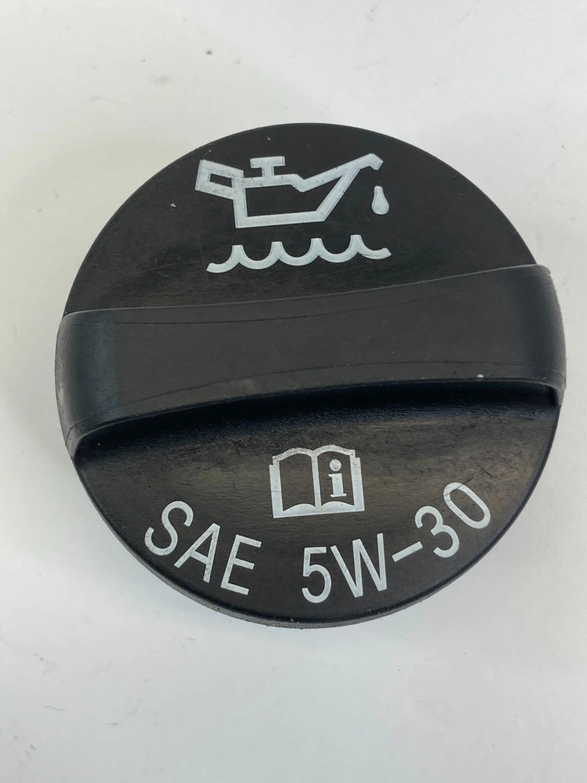 2002-2010 SATURN VUE 2.4L ENGINE OIL FILLER FLUID CAP LID COVER SAE 5W-30 OEM