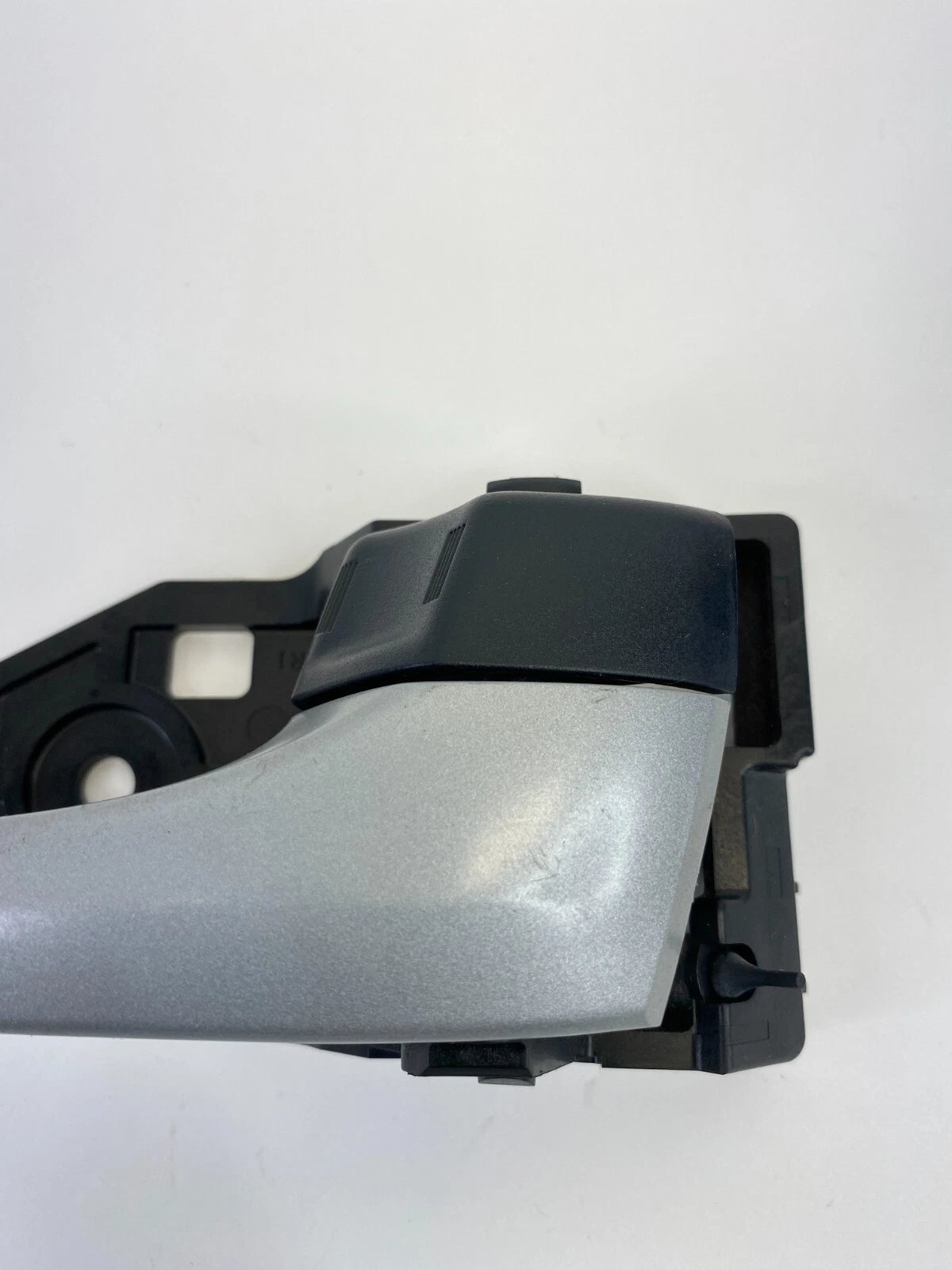 2010 2011 TOYOTA PRIUS FRONT RIGHT PASSENGER SIDE INNER DOOR HANDLE ASSEMBLY OEM
