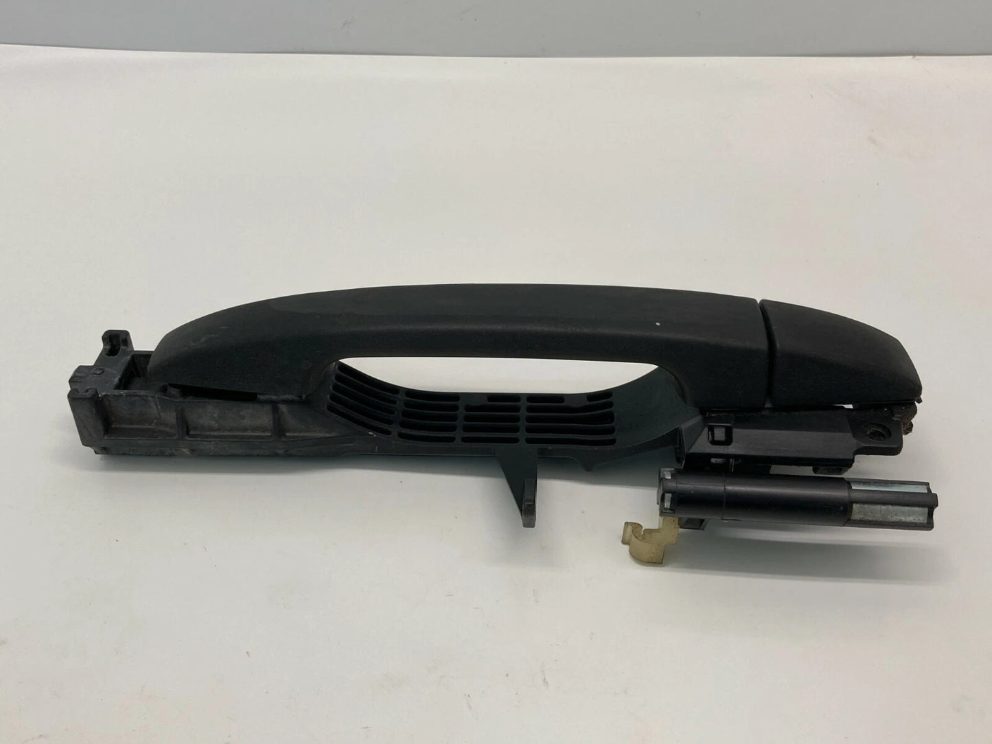2008-2014 SUBARU IMPREZA WAGON FRONT RIGHT SIDE OUTER EXTERIOR DOOR HANDLE OEM