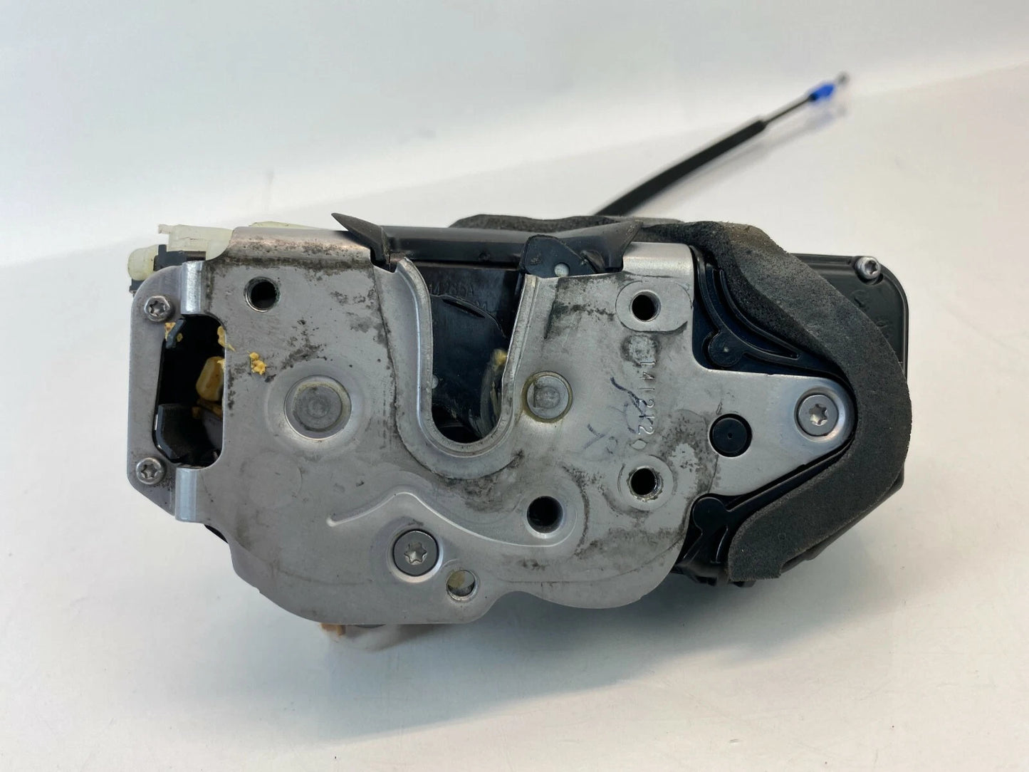 11-16 CHEVY CRUZE 13-15 MALIBU FRONT RIGHT SIDE DOOR LOCK LATCH 13579523 OEM
