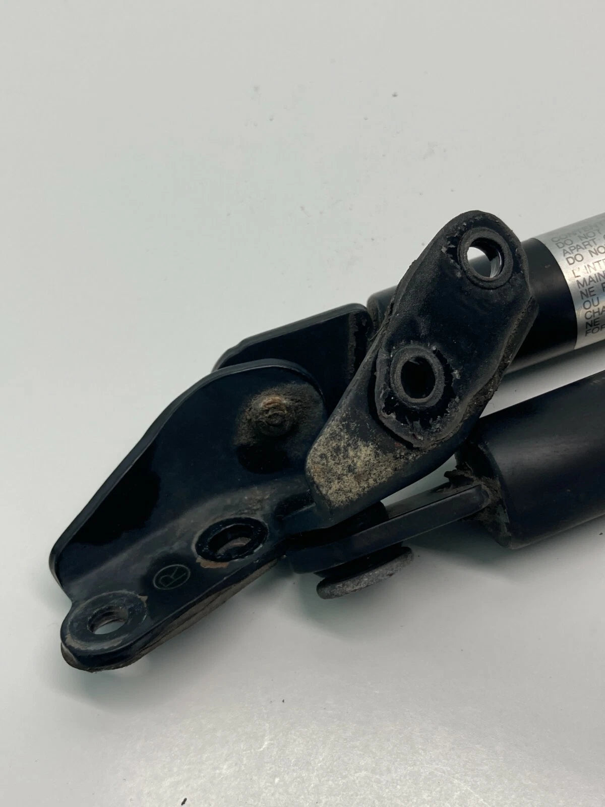 2007-2012 MAZDA CX-7 REAR TRUNK TAILGATE LIFTGATE SHOCK STRUT SUPPORT PAIR OEM