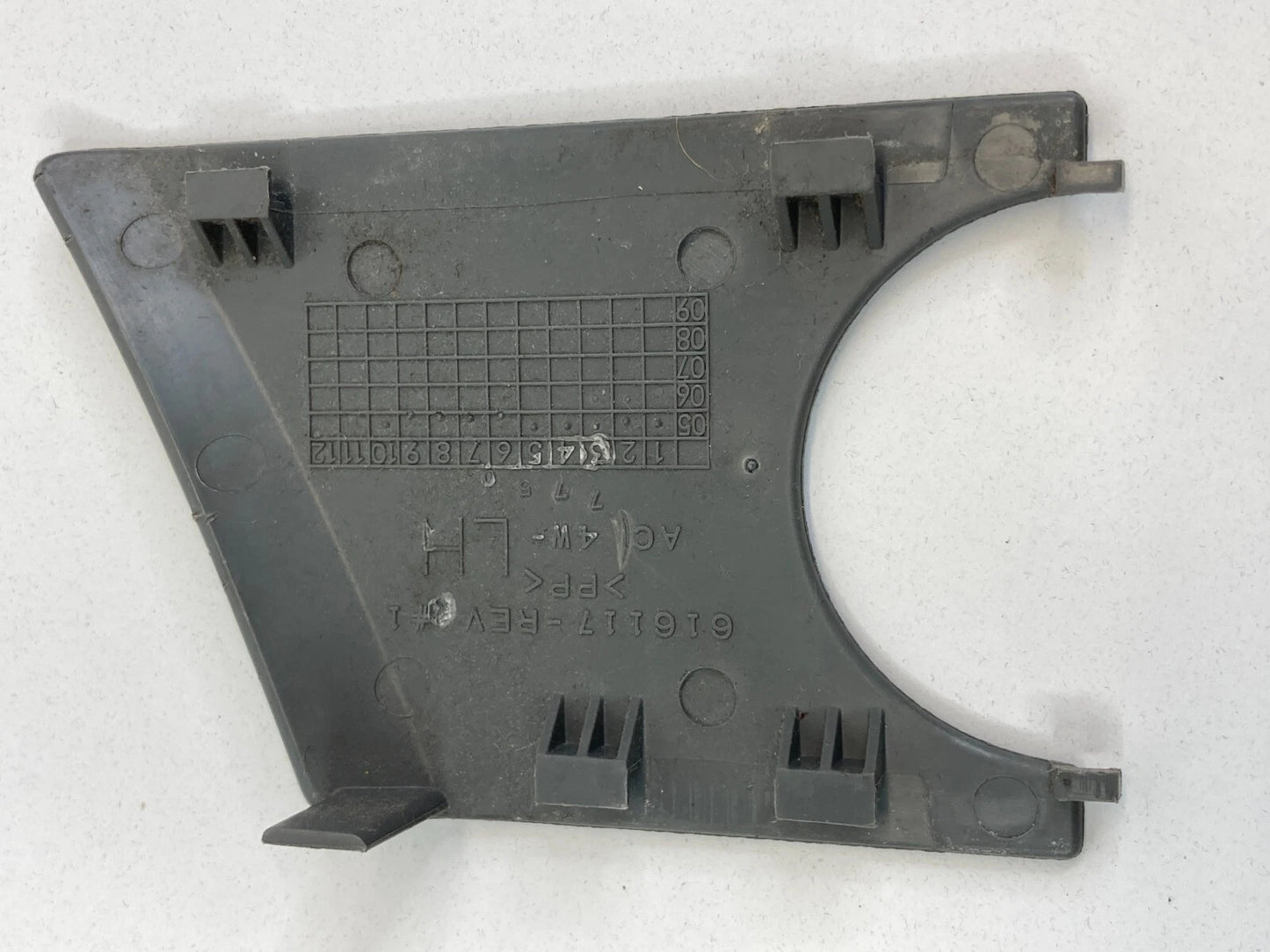 07 DODGE CALIBER 07-17 PATRIOT FRONT LEFT SIDE SEAT PANEL TRIM COVER 616117-REV