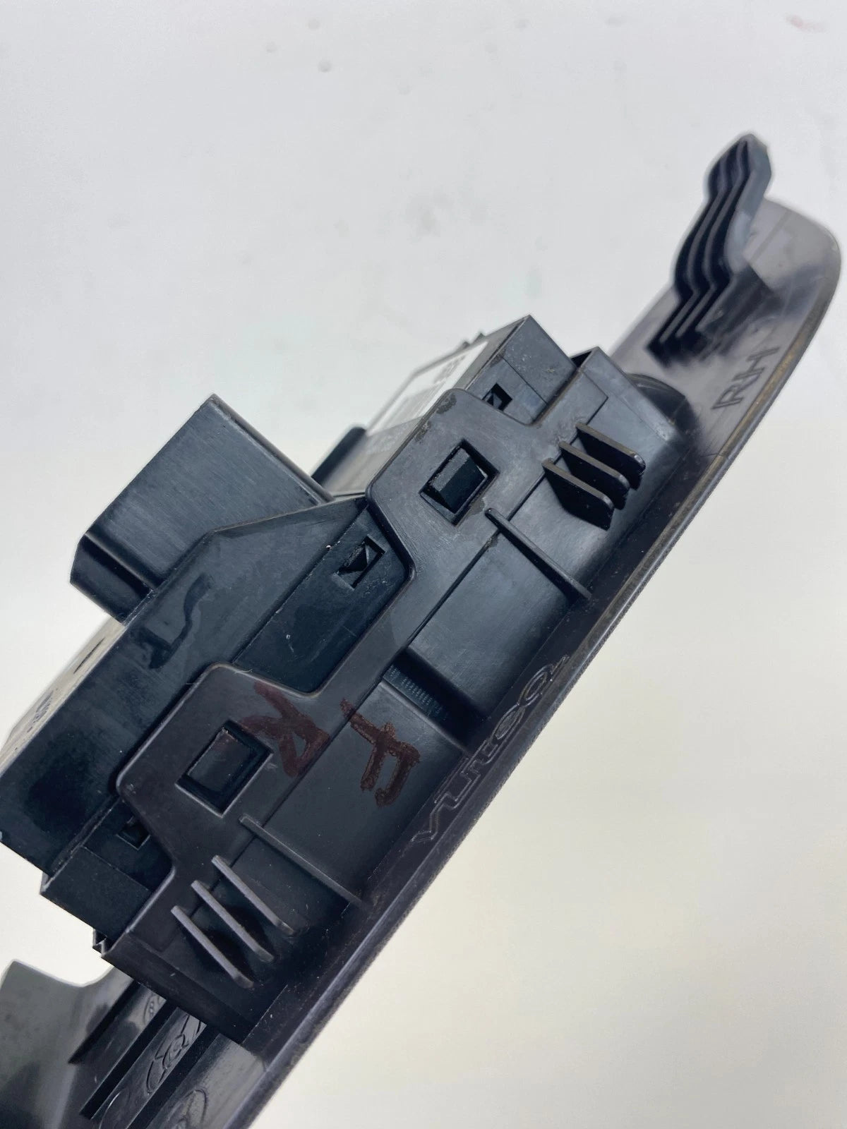 2010-2017 GMC TERRAIN FRONT RIGHT DOOR POWER WINDOW SWITCH W/ BEZEL 20838939 OEM