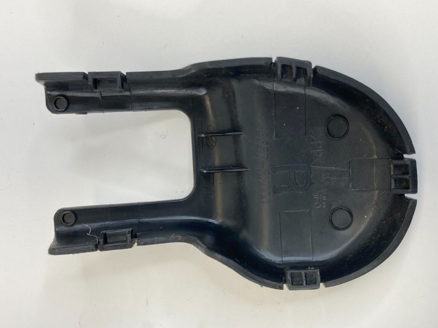 2011-2016 Hyundai Elantra Front Right Seat Inner Track End Cap Cover 88567-3X000