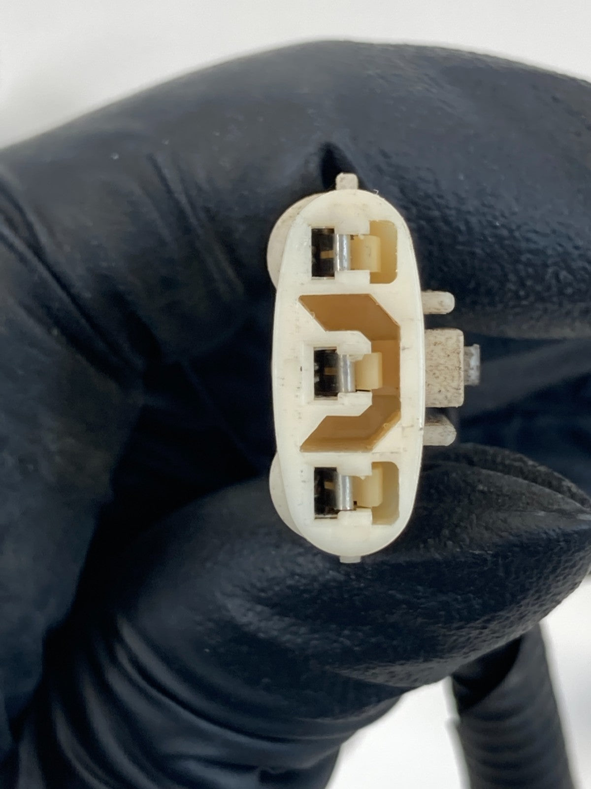 2009-2012 Toyota RAV4 Front Left Side Head Lamp Wire Harness Connector Plug