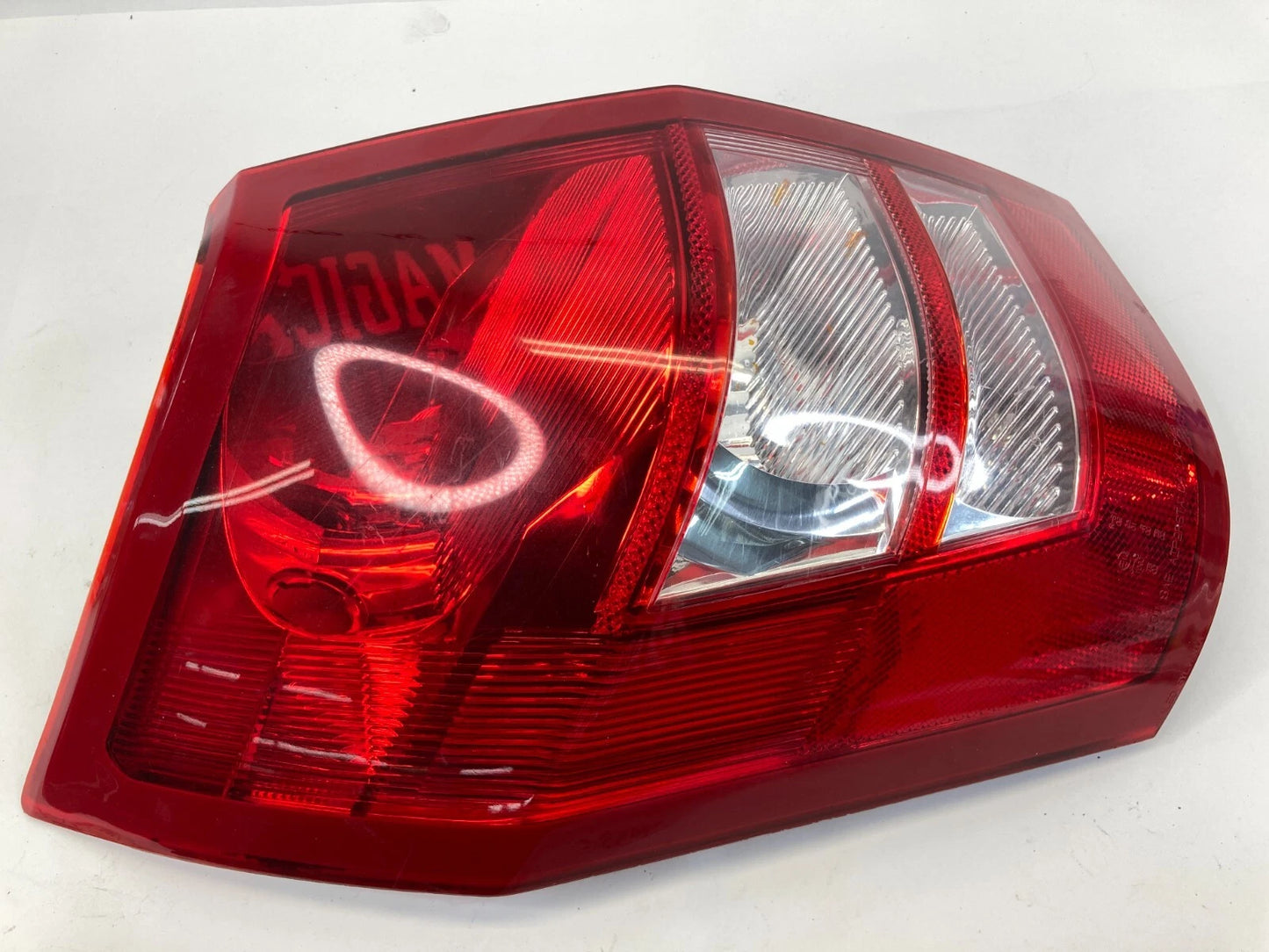 2005 05 DODGE MAGNUM REAR LEFT DRIVER TAIL LIGHT TAILLIGHT LAMP 04805967AG OEM