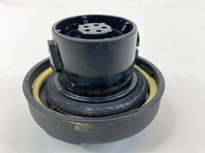 2009-2011 CADILLAC STS LOCKING GAS TANK FUEL FILLER CAP LIDS PLUGS LOCK UNIT OEM