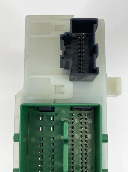 2008-2012 LAND ROVER LR2 INTERIOR CABIN FUSE RELAY JUNCTION BOX 6G9T-14D572 OEM