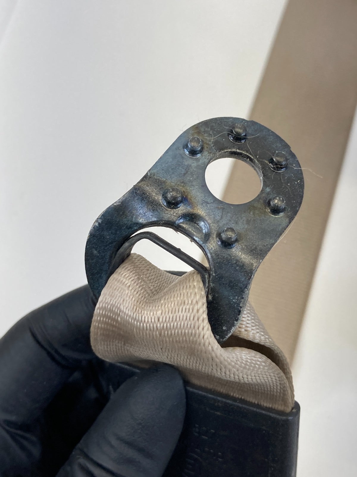 2002-2004 Audi A6 Quattro Front Right Passenger Side Seat Belt Retractor OEM