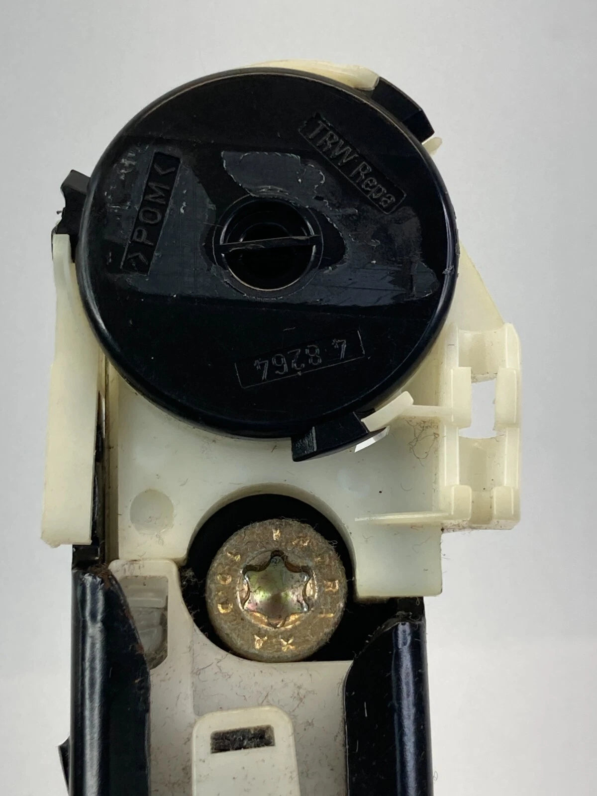 2000-2002 MERCEDES-BENZ S500 FRONT LEFT SEAT BELT HEIGHT ADJUSTEMENT TRACK OEM