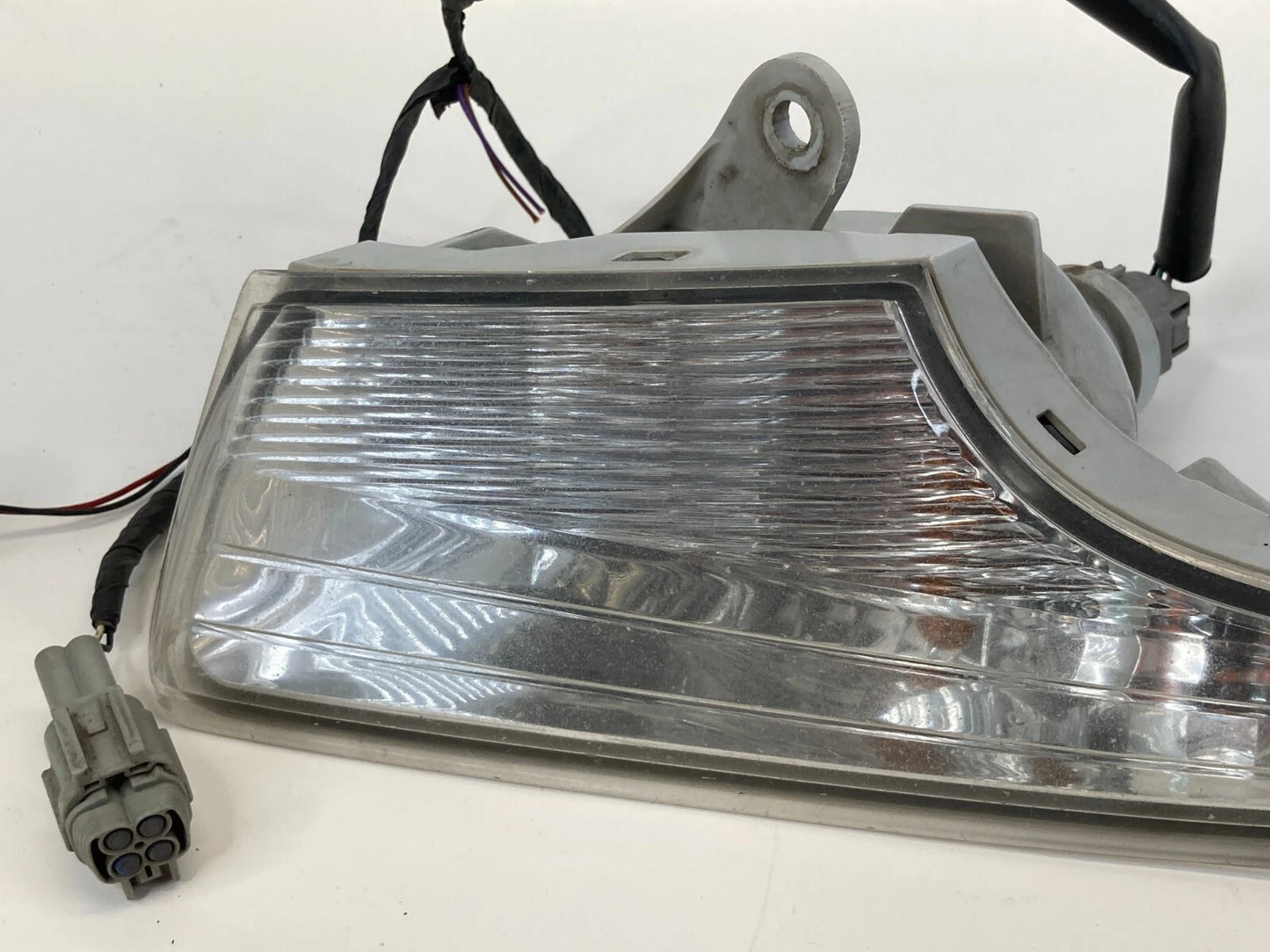 2013-2015 NISSAN ALTIMA BUMPER MOUNTED TURN SIGNAL LIGHT PARK LAMP RIGHT SIDE