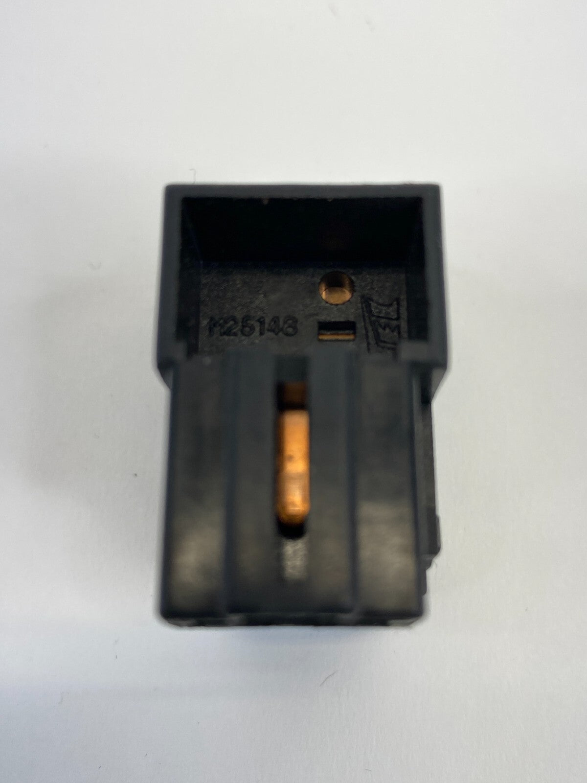 2007-2009 Suzuki XL-7 Front Left Driver Side Door Lock Control Switch Button OEM