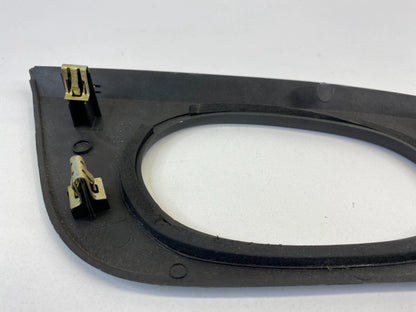 02-09 GMC ENVOY FRONT RIGHT PASSENGER INTERIOR DOOR HANDLE BEZEL TRIM 15146092