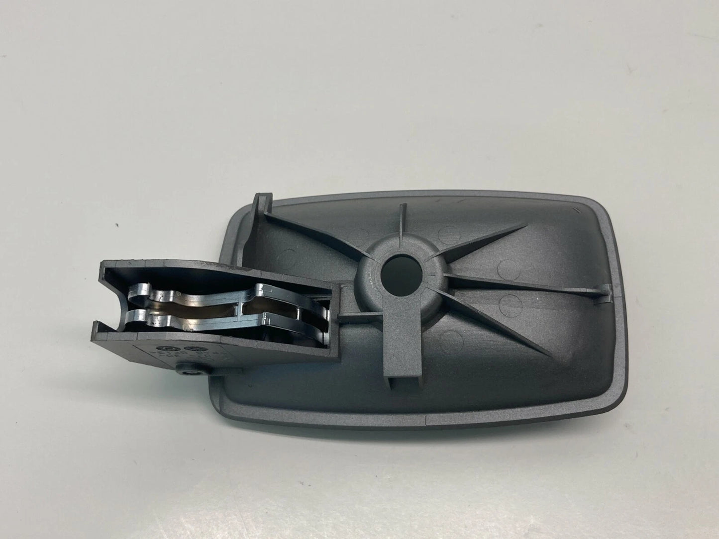 2002-2005 BMW 745I 745LI FRONT RIGHT PASSENGER SIDE INNER DOOR HANDLE 7024304