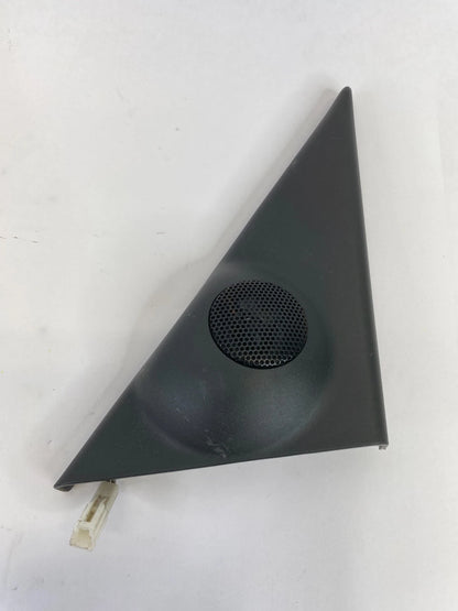 1998-2002 ISUZU TROOPER FRONT RIGHT DOOR TWEETER SPEAKER TRIANGLE COVER OEM