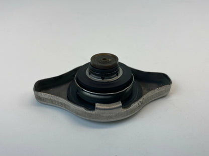 02 03 04 05 06 07 Suzuki Aerio Radiator Coolant Tank Cap Lid Cover Assembly OEM