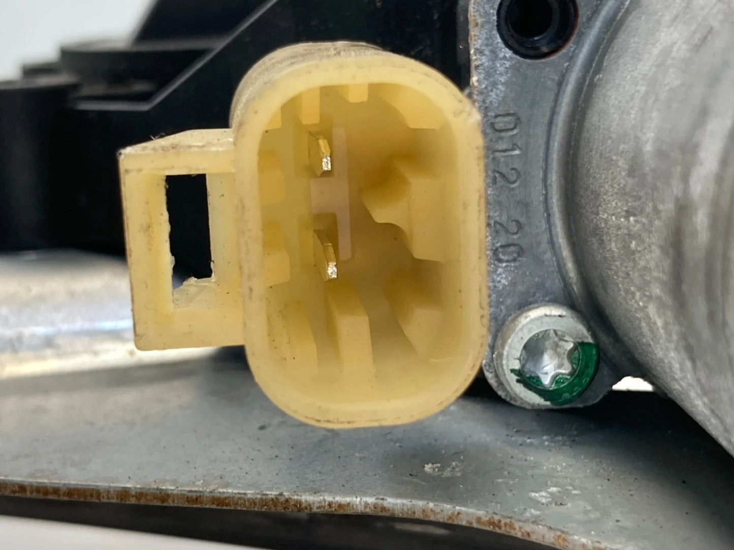 2010-2011 GMC TERRAIN FRONT RIGHT PASSENGER DOOR WINDOW REGULATOR MOTOR OEM