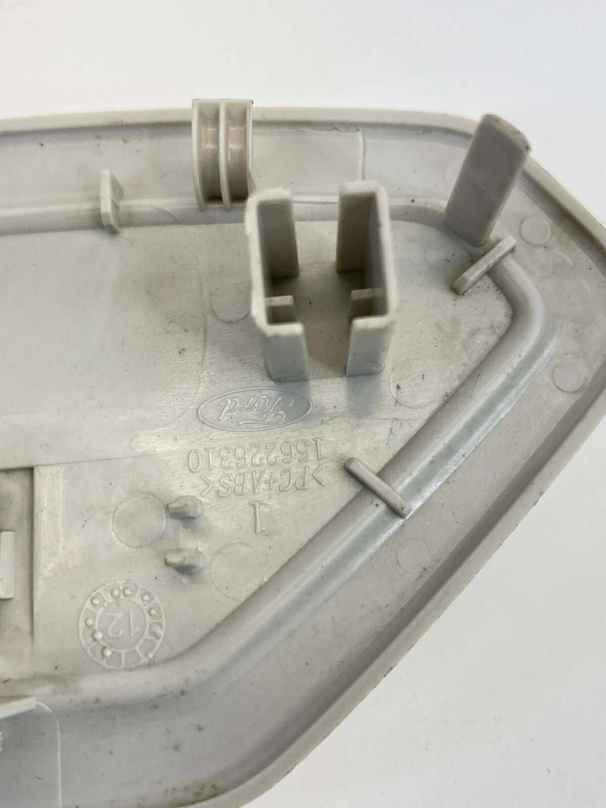 2012-2018 FORD FOCUS SEDAN OVERHEAD HANDS FREE MICROPHONE COVER 156226310 OEM