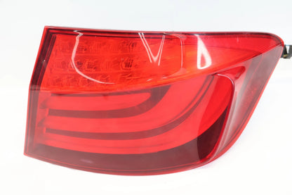 11-13 BMW 528I 535I 550I SEDAN RIGHT PASSENGER OUTER TAIL LIGHT TAILLIGHT OEM