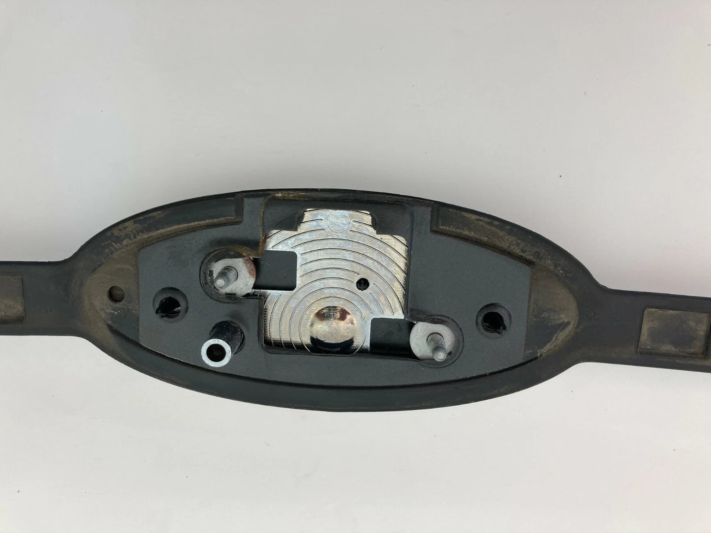 2013-2019 FORD TAURUS TRUNK LID MOLDING CHROME W/CAMERA HOLE DG13-54425A22A OEM