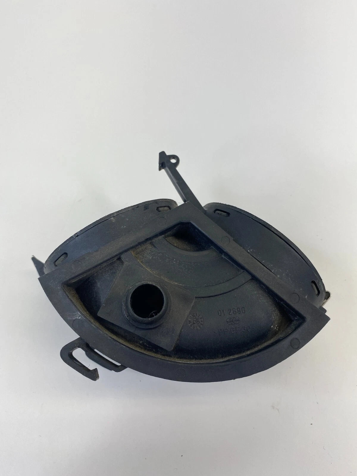 1994-2005 MERCEDES E320 3.2L 98-05 CLK320 MASS AIR FLOW TUBE ELBOW DUCT HOUSING