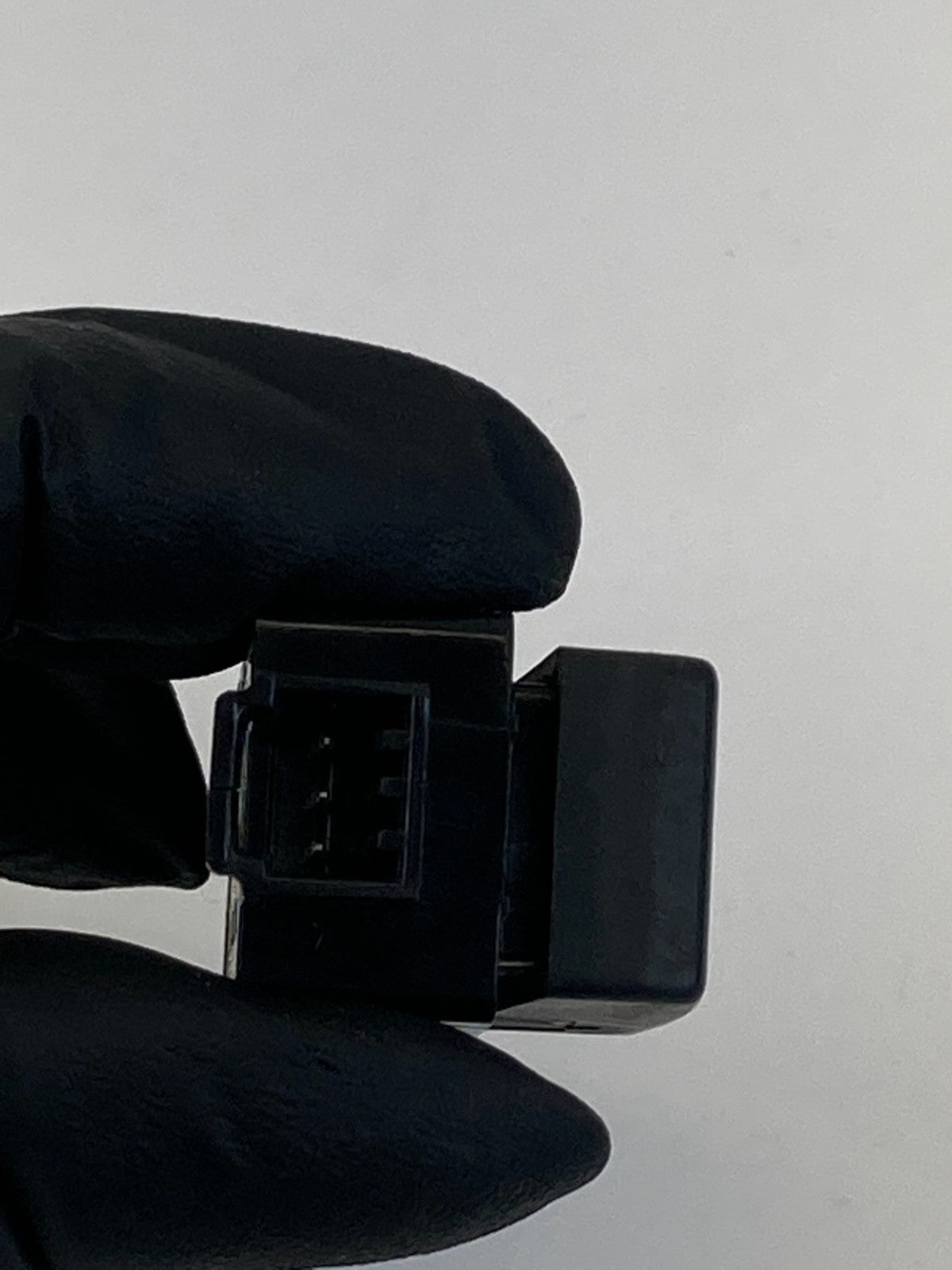 2007-2014 GMC Yukon Rear Right Power Folding Seat Control Switch 10388598 OEM