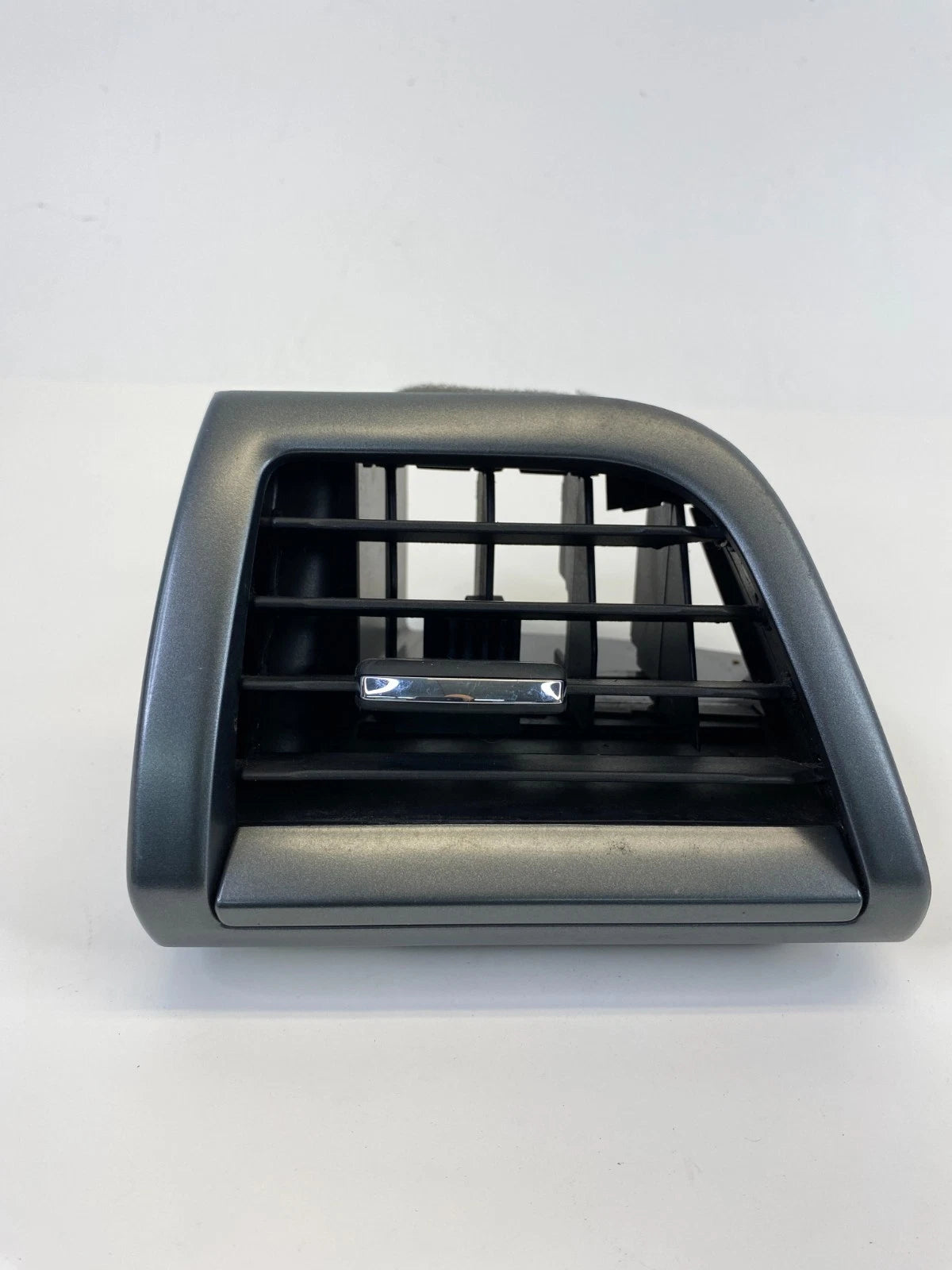 2013-2016 FORD FUSION SE DASH LEFT SIDE AIR VENT GRILLE DS73-F018B09-BJW OEM