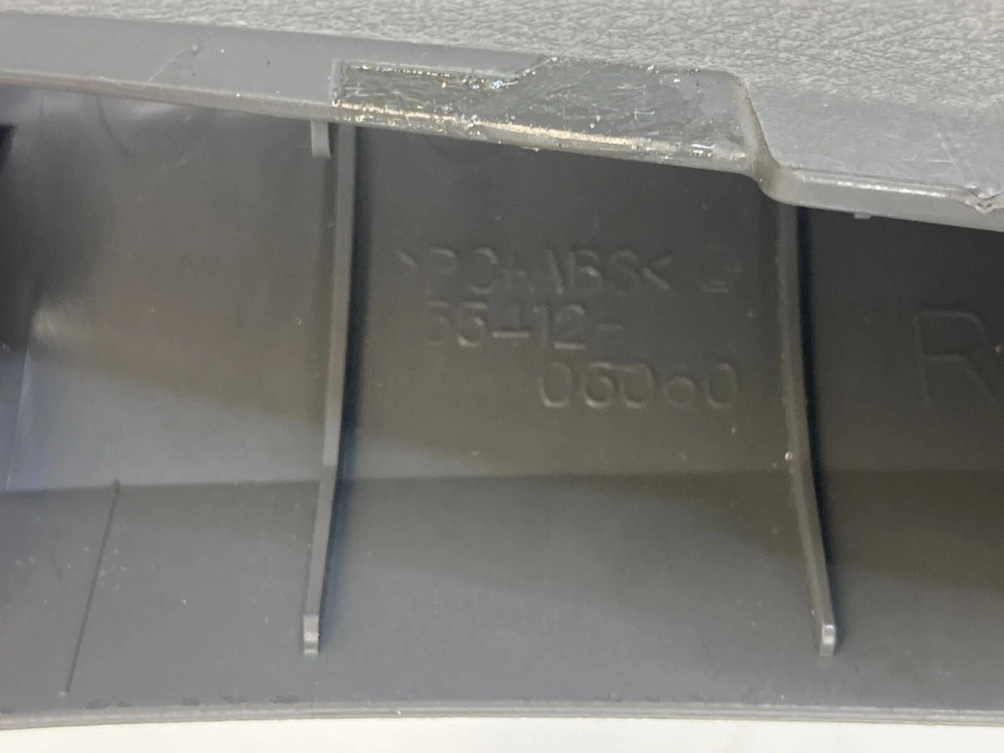 2007-2011 TOYOTA CAMRY CENTER DASH RIGHT SIDE FINISH MOLDING COVER 55412-06060