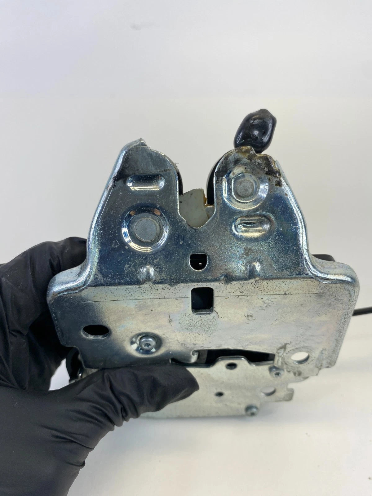 2007-2012 NISSAN ALTIMA REAR BACK TRUNK LID LOCK LATCH ACTUATOR RELEASE OEM