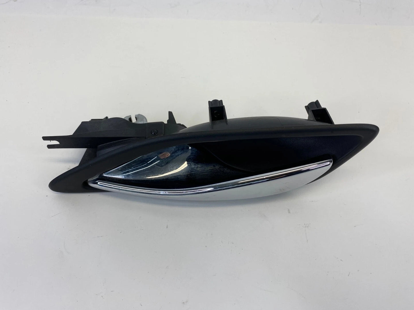 2010-2015 CADILLAC SRX REAR LEFT SIDE INTERIOR INNER DOOR HANDLE 13504334 OEM