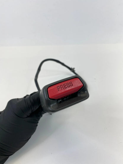 2005-2010 NISSAN XTERRA FRONT RIGHT PASSENGER SEATBELT BUCKLE RECEIVER BLACK OEM