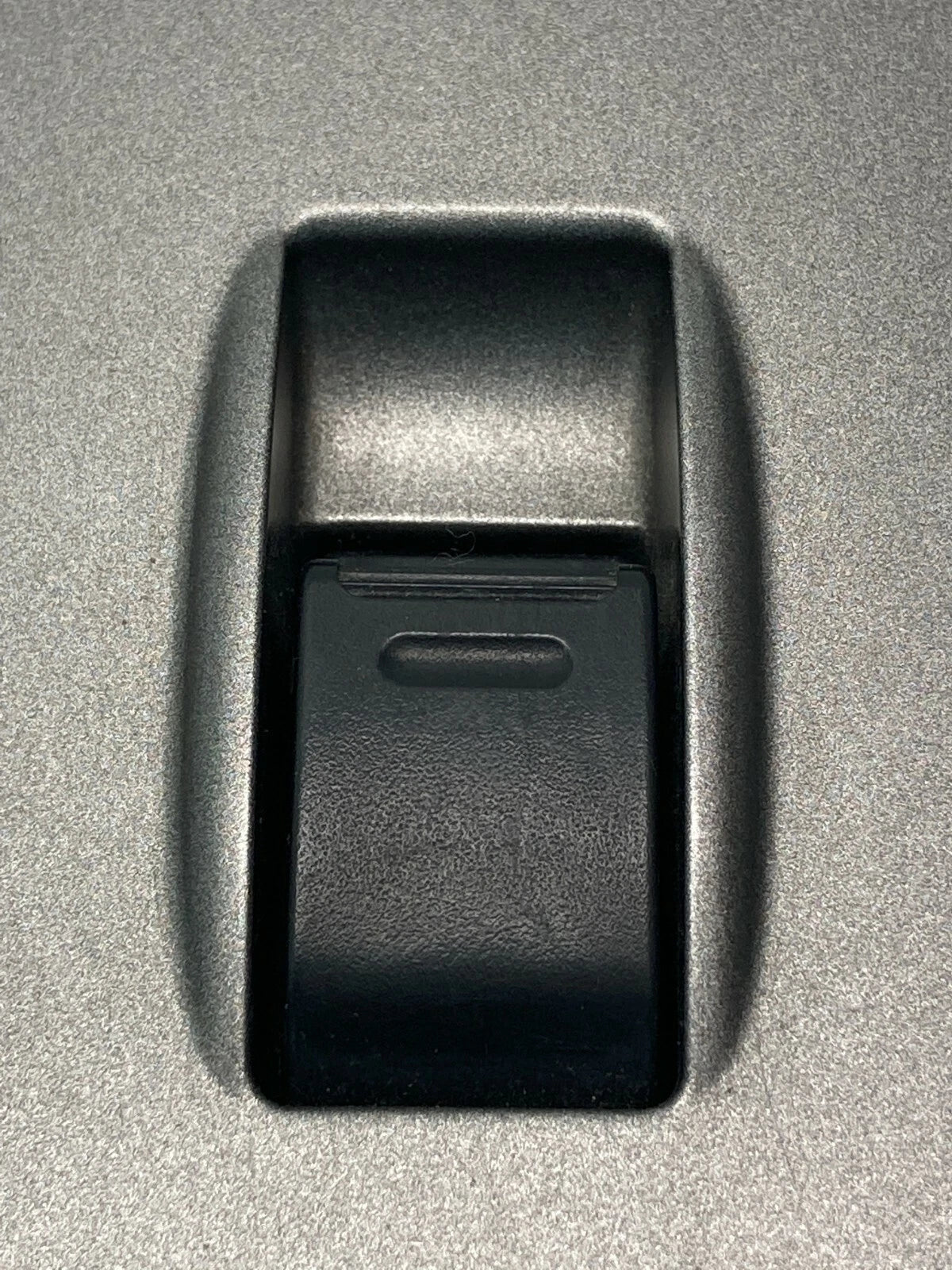 2004-2009 TOYOTA PRIUS REAR LEFT DOOR WINDOW CONTROL SWITCH COVER 74272-47050
