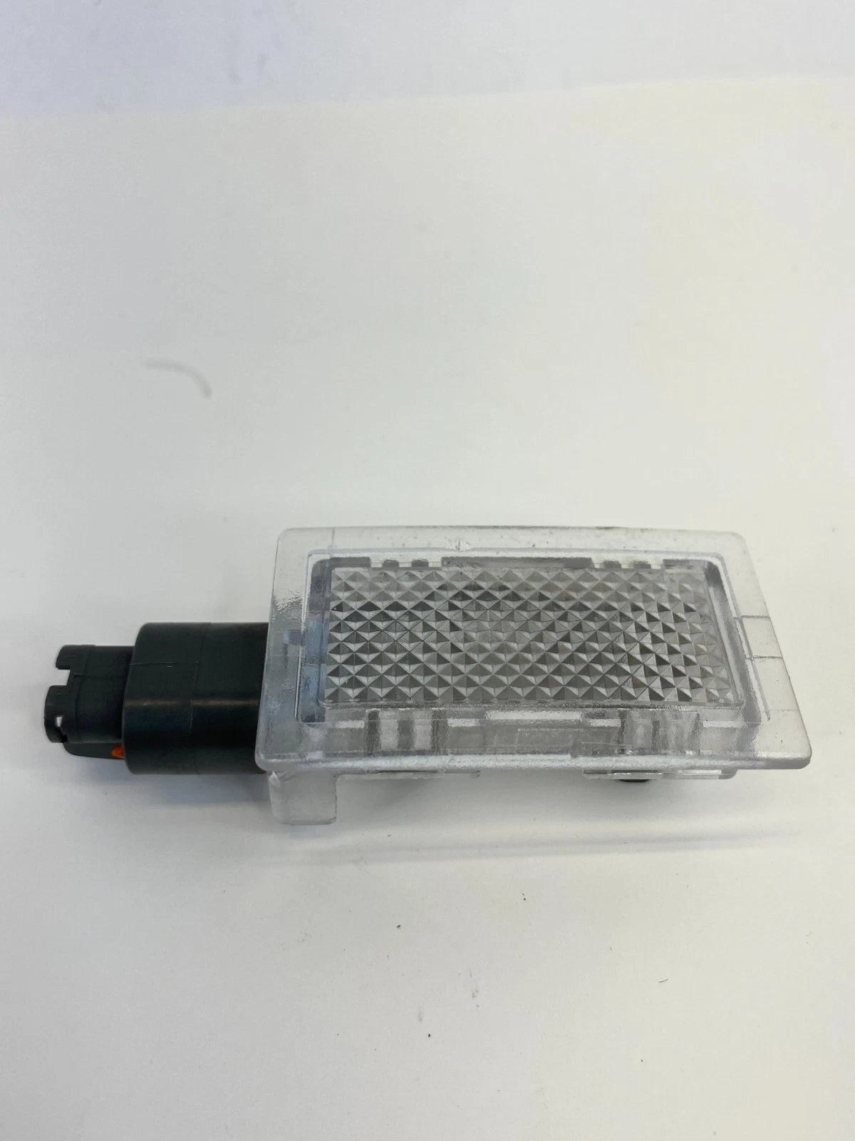 2016-2019 FORD EXPLORER INTERCEPTOR REAR LEFT CARGO COURTESY LIGHT LAMP OEM