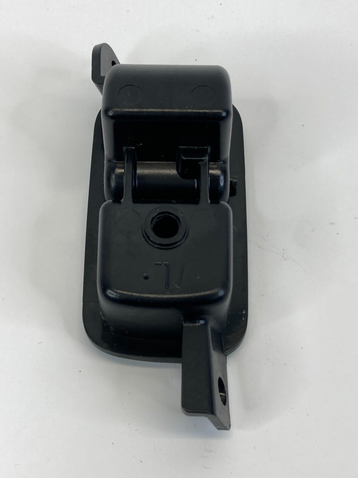 2006-2008 Hyundai Sonata SEDAN Rear Luggage Hanger Hook Assembly OEM