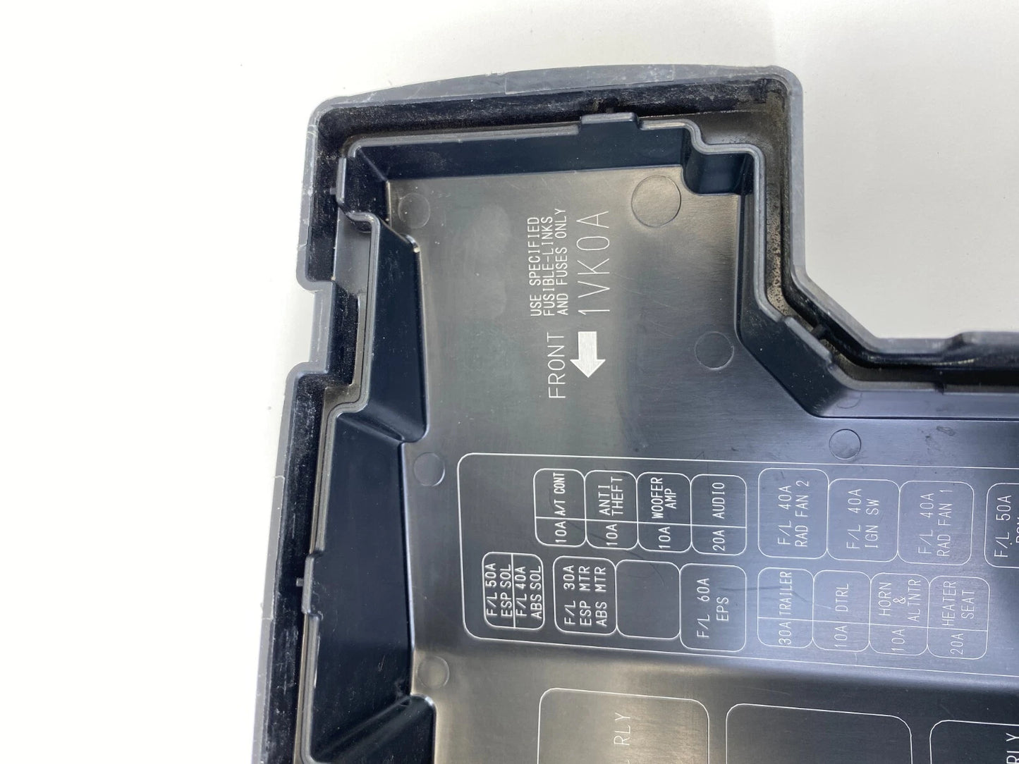 2011 11 NISSAN ROGUE UPPER FUSE BOX RELAY BOX COVER LID TRIM PANEL 9291XA2 OEM