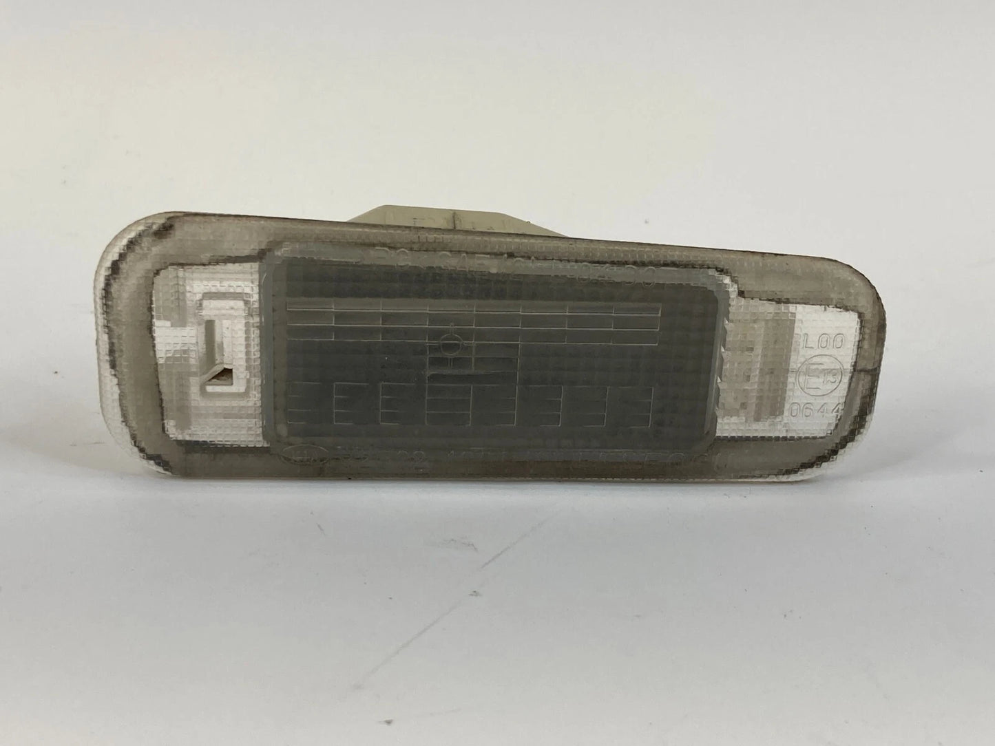 2006-2011 KIA RIO RIO5 REAR RIGHT PASSENGER SIDE LICENSE PLATE LIGHT LAMP OEM