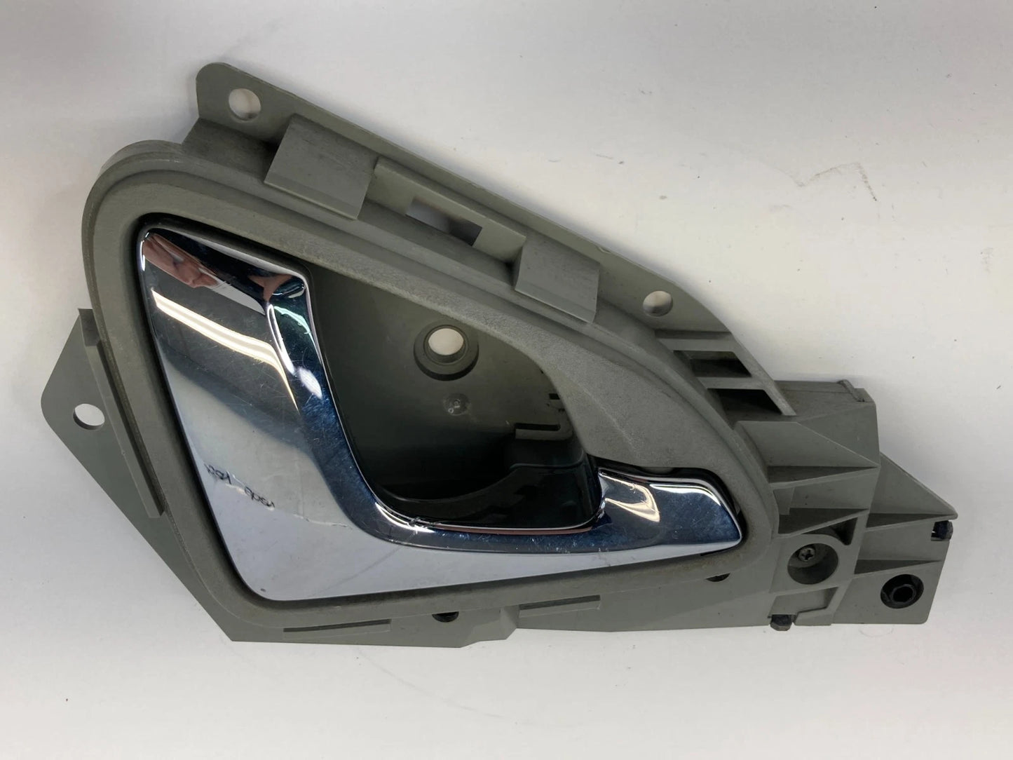 2005-2010 HONDA ODYSSEY FRONT RIGHT PASSENGER INTERIOR DOOR HANDLE W BEZEL OEM