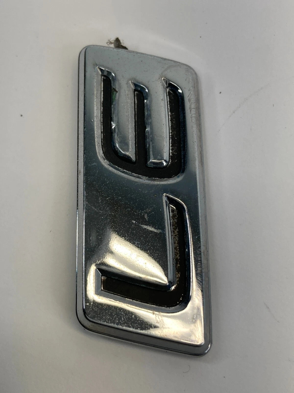 2003-2008 TOYOTA COROLLA LE REAR TRUNK LID LOGO EMBLEM BADGE OEM