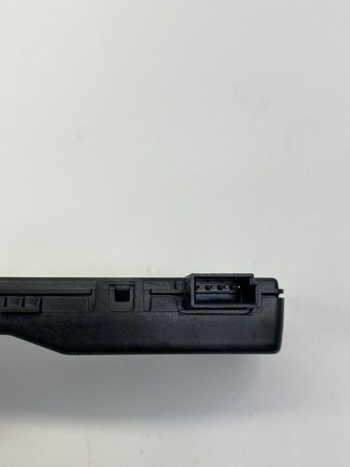 2010-2017 Chevrolet Equinox SUV Keyless Entry Locking Receiver Module 13503205