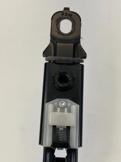 2007-2010 HYUNDAI ELANTRA FRONT RIGHT SIDE SEAT BELT ADJUSTER HEIGHT SUPPORT OEM