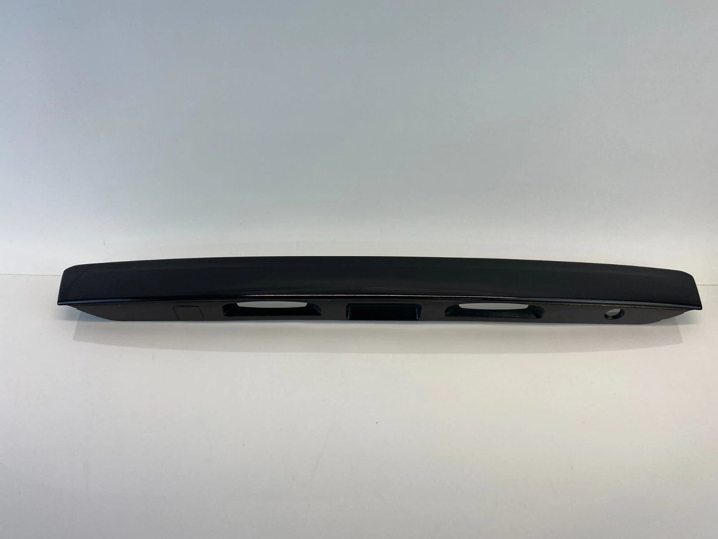 10-14 SUBARU LEGACY REAR TRUNK HANDLE LICENSE MOLDING PANEL TRIM 91112AJ00B OEM
