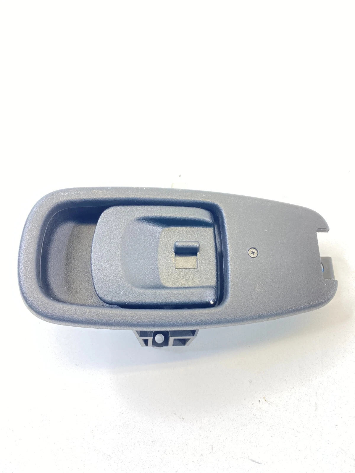 04-06 MERCEDES-BENZ E500 WAGON REAR TAILGATE LIFTGATE TRUNK LOCK HANDLE COVER