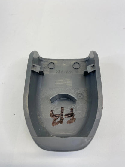 2007 07 TOYOTA TUNDRA FRONT RIGHT PASSENGER SEAT BELT ANCHOR COVER CAP TRIM OEM