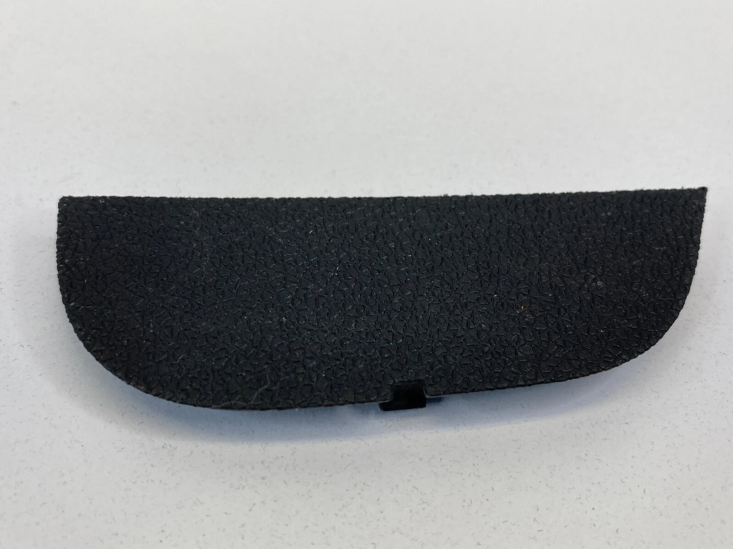 2009-2012 CHEVROLET TRAVERSE FRONT RIGHT DOOR ARMREST TRIM COVER CAP 15948053