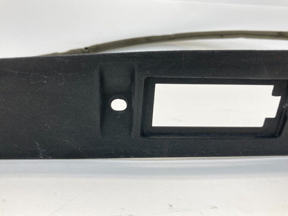 2009 2010 09 10 Dodge Journey Rear Trunk Lid License Lamp Light Molding Bezel