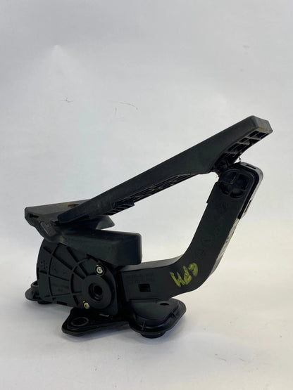 2014-2019 KIA SOUL ACCELERATOR GAS PEDAL SENSOR ASSEMBLY OEM FACTORY 32700-B2110