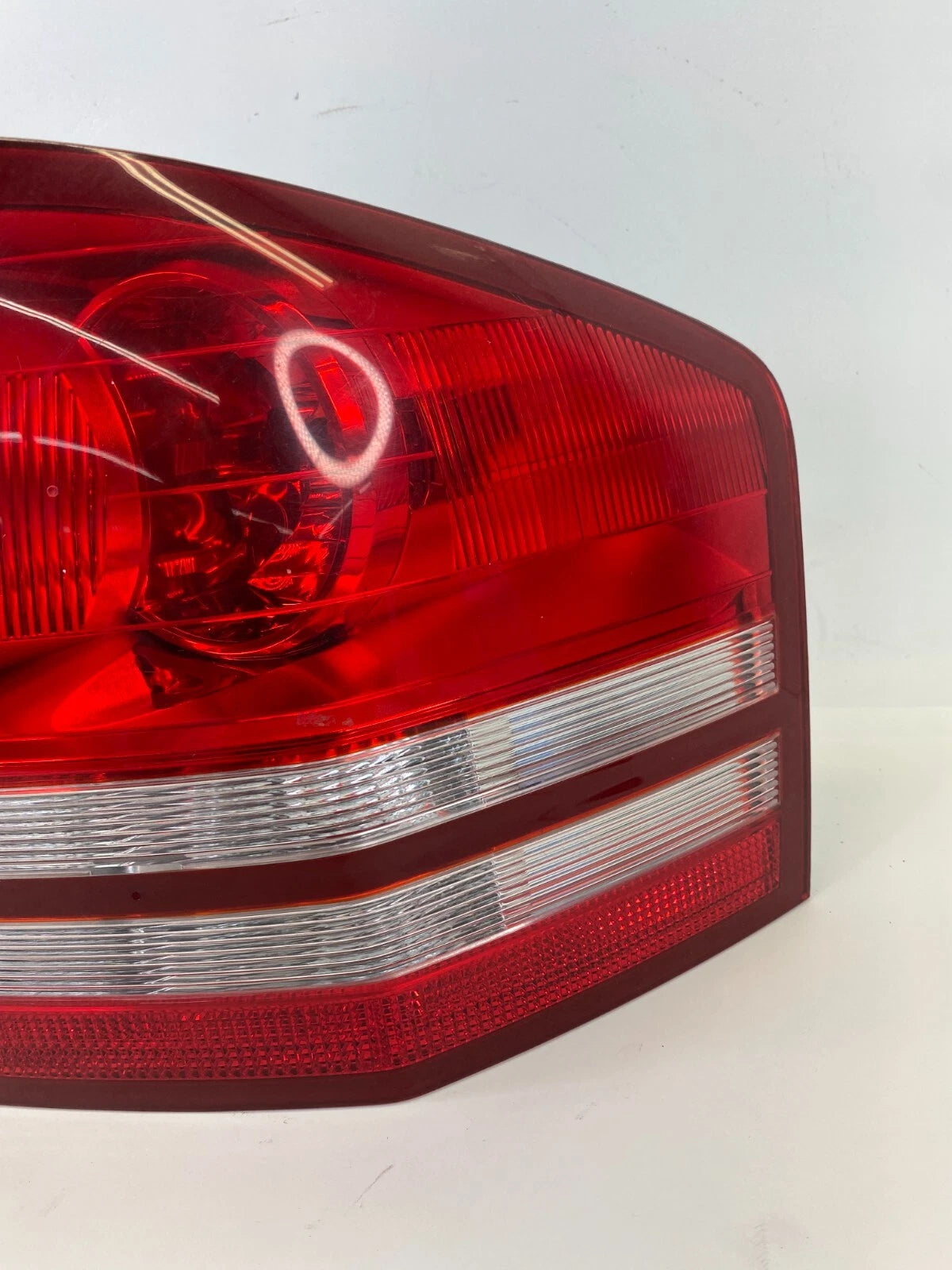 2008-2010 DODGE AVENGER SEDAN REAR TAIL LIGHT TAILLIGHT OUTER TAILLAMP LAMP OEM