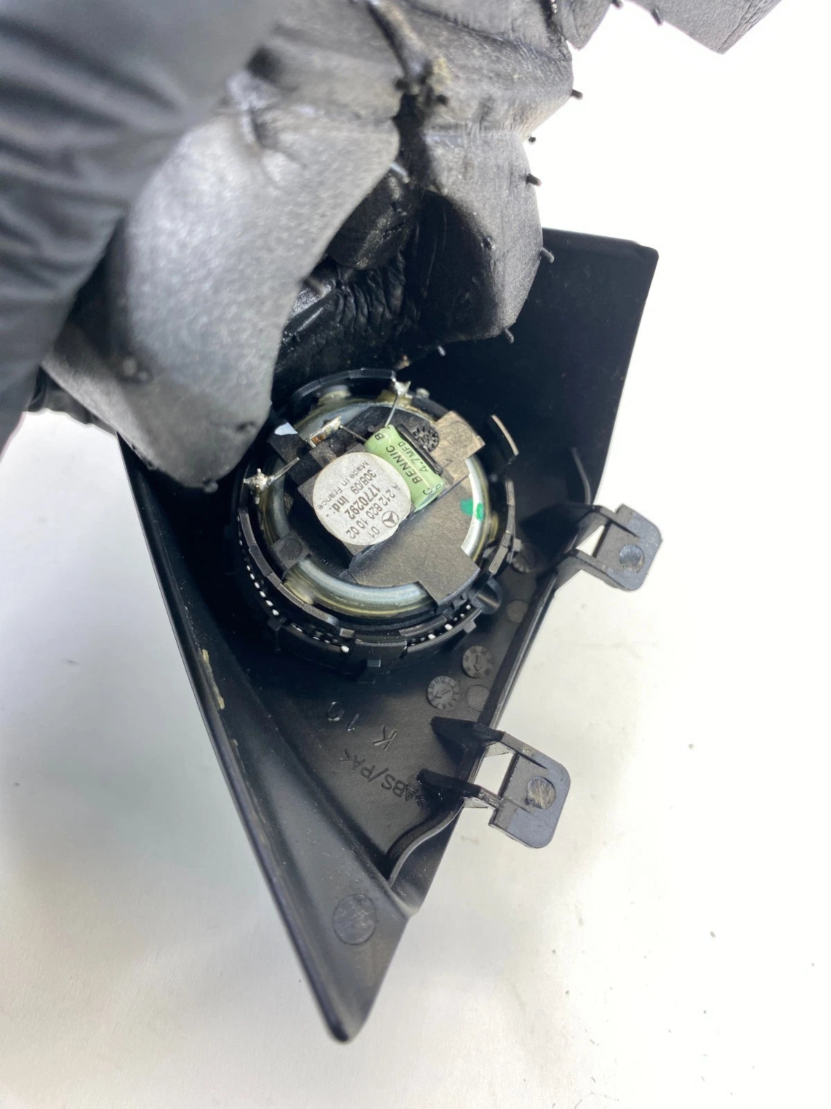 2007-2014 MERCEDES CL550 DRIVER LEFT FRONT DOOR PANEL SPEAKER TWEETER COVER OEM